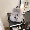 Mochila Fofa Peluda Estilo Commuter Feminina 2026 Nova Grande Capacidade Estilo Diário Moda Outono/Inverno
