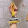 Llavero Colgante de Muñeca de Cuero de Dibujos Animados para Coche, Bolso de Estudiante, Llavero Lindo, Regalo Pequeño Exquisito de Cumpleaños
