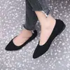 Zapatos planos para mujer 2026 otoño nuevo estilo, suela suave, boca poco profunda, negro versátil, punta fina cómoda, gamuza, zapatos de trabajo para todas las estaciones