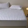 Capa de cama de algodão espesso e confortável, antiácaro, respirável, acolchoada, capa de cama de algodão Simmons, capa protetora de colchão antiderrapante, atacado