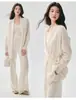Conjunto de tricô Cony 100% caxemira pura estilo luxo para mulheres: cardigã, camisola e calça pantalona, um conjunto estiloso de três peças