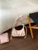 Bolsa de ombro estilo coreano com borboleta para axila feminina, nova bolsa de mão plissada doce de nicho, bolsa de ombro moderna para o dia a dia, bolsa transversal