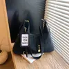 2026 Nueva Bolsa Retro de Gran Capacidad para Viajes Diarios Bolso de Hombro Casual para Mujer Sensación de Alta Gama Bolso Cruzado Tipo Dumpling