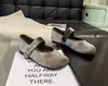 Zapatos Mary Jane cuadrados retro de terciopelo para mujer, nueva colección otoño 2026, versátiles con pedrería y cierre de velcro, zapatos planos bajos