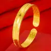 Pulseira Celebridade da Internet Estilo Antigo Padrão Muralha da China Pulseira Banhada a Ouro Pulseira Aberta Parede Interna Flor Brilho