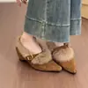 Zapatos Peludos de Punta Fina para Mujer 2026 Nuevo Temperamento Retro Gamuza Cuña Zapatos de Salón de Una Correa Mary Jane con Forro Polar Añadido