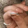 Anel liso para mulheres, moderno e único, design de nicho, luxo leve, simples e requintado, conjunto de três peças, anel ajustável, elegante