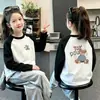 Camiseta Base de Cuello Redondo para Niñas 2026 Nuevo Estilo Ropa Interior para Niños Medianos y Mayores Polar por Ambos Lados Ropa Otoño/Invierno Bloque de Color Manga Larga Tendencia