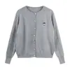 Suéter de Punto Casual Versátil con Bordado de Oso Otoño Invierno Delgado Cuello Redondo Manga Larga Chaqueta Cárdigan de Dibujos Animados para Mujer Algodón