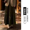 Saia midi de veludo cinza para mulheres, outono/inverno, cintura alta, corte A, plissada, perfeita para tipos de corpo pera, cobre os quadris e fica ótima