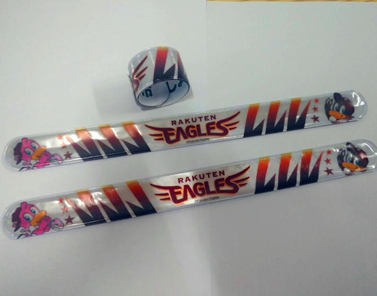 厂家订做 环保PVC反光啪啪圈 cmyk彩印反光手腕带 异形反光束裤带