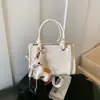 2026 Bolso Cuadrado Pequeño de Nuevo Estilo Coreano de Diseño Nicho para Mujer, Bolso Cruzado, Bolso de Mano de Moda y Sencillo