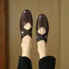 Confortáveis Chinelos Femininos de Pele de Ovelha com Tiras Cruzadas, Slip-On Baixo, Bico Fechado, Sem Costas, Planos, Novidade de Verão 2026 Casual
