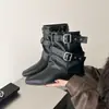 Hebilla de cinturón personalizada, botines de motocicleta para mujer, nueva colección de otoño 2026, botines de punta cuadrada, botas de moda para mujer