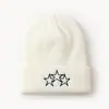 Gorros de Punto Bordados de Alta Calidad Europeos y Americanos Transfronterizos para Hombres y Mujeres, Gorros de Lana Bordados de Estilo Casual, Gorros de Punto para Parejas en Stock