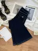 Calça jeans flare skinny estilo americano para mulheres, nova coleção de outono, azul-acinzentado, cintura alta, modelagem que afina a silhueta, com caimento fluido, calça flare versátil