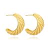 Versión coreana de pendientes de espiral metálica simples 18K oro no se decoloran pendientes huecos croissant joyería al por mayor