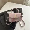 Bolsa Nova com Fivela 2026 para Mulheres, Bolsa de Ombro Color Block Casual da Moda, Bolsa de Praia Simples, Bolsa de Ombro Feminina