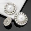 Abrigo de perla de diamante de alta gama con hebilla y botón de metal en forma de corazón, estilo Chanel, rompevientos, ropa de pijama, botones decorativos