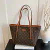 Transfronterizo 2025 Nueva Bolsa de Gran Capacidad para Mujer Popular de Moda Versátil Bolso de Hombro Textura Bolso Tote para Viajes Diarios Versátil