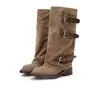 Botas Cavaleiras Retro de Salto Grosso Femininas Couro Fivela 2026 Outono Inverno Nova Moda Multi-Fivelas Alargadoras Versátil Amassadas Meio da Panturrilha