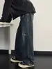 Jeans retrô azul estilo americano para homens, adequado para primavera e outono, com design desgastado, solto, de perna reta, perna larga, uma calça longa da moda para o dia a dia