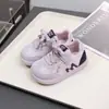 Nuevos Zapatos Deportivos de Primavera 2026 para Niñas, Tenis de Malla para Bebés, Tenis Transpirables para Correr para Niños Pequeños 5473