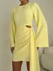 Vestido Curto Revelador da Cintura com Mangas Longas e Laço para Mulheres, Cor Lisa, Elegante, Sexy, Roupas Femininas de Comércio Exterior Europeu e Americano, Novidade Primavera 2026
