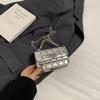 Bolsa pequena de corrente mini com fecho de textura da moda feminina 2025 nova bolsa quadrada pequena transversal para todos os estilos infantil