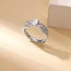 Venta Caliente Transfronteriza Anillo Abierto Corazón de Amor de Lujo Ligero Sentido de Diseño Exagerado Anillo de Flor de Zirconia con Lazo Suministro de Joyería