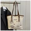Popular Popular Bolsa de Palha Tecida Feminina 2025 Novo Roupas de Trabalho Primavera e Verão Bolsa de Ombro Versátil Bolsa Tote Tecida em Cor Contrastante
