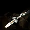 Plata Esterlina S925 Personalizada Resistente Espada de Siete Estrellas Tian Shi Colgante Lateral Retro Accesorio Taoísta Colgante Versátil Accesorio Coleccionable