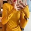 Camisa básica branca para mulheres, nova coleção primavera/outono 2026, camiseta slim fit com acabamento de babados, blusa de manga comprida para usar em camadas no outono e inverno