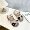 Sandalias de Playa Elegantes para Niños, Nuevos Zapatos de Ballet de Moda para Niñas para Uso al Aire Libre, Zuecos Mary Jane de Verano 2026