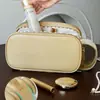 Bolsa de Cosméticos Portátil de Cor Sólida em PU Impermeável, Bolsa de Armazenamento de Cosméticos e Artigos de Higiene de Grande Capacidade, Bolsa de Mão para Viagem