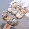 Sandalias de Diadema Trenzada Hueca para Niñas Verano 2026 Lazo de Pedrería Cierre Mágico Suela Suave Zapatos de Princesa Zapatos de Playa