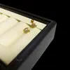 Aretes de Hebilla de Tornillo que No Se Caen Fácilmente para Mujeres con Orejas Perforadas, Clavos de Corazón para el Hueso de la Oreja, Aretes Simples y Compactos de Plata Lisa Estilo Coreano
