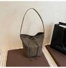 Bolsa Retrô de Outono e Inverno de Grande Capacidade para Mulheres 2025 Nova Popular Versátil Bolsa de Ombro Moda Fosca Bolsa Tote para Trabalho