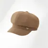 Sombrero de moda coreano para mujer de otoño e invierno, circunferencia de cabeza grande, adelgazante de cara, gorra de pico de pato, boina retro británica de rayas finas