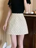 Falda de lunares color albaricoque estilo nuevo 2026 para mujer, falda de línea A ajustada para primavera y otoño, de cintura alta, adelgazante, versátil falda corta casual