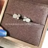 Versión Alta Collar de Panal Shangmei Pendientes Redondos Huecos Pulsera Corte CNC Baño Grueso Oro 18k Oro Rosa Cadena para Clavícula