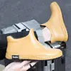 Botas de chuva masculinas curtas e estilosas, impermeáveis e antiderrapantes, adequadas para pesca, trabalho e uso na cozinha; sapatos de borracha duráveis