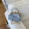 Bolso de concha moderno y versátil para mujer, nuevo modelo 2026, bolso de noche para Cheongsam, bolso con clip, bolso cruzado de un solo hombro para mujer