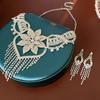 Collar con borlas de diamantes y flores, personalidad europea y americana, diseño exagerado, cadena de clavícula, joyería ligera de lujo de alta gama para mujer.