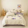 Conjunto de Quatro Peças de Algodão Escovado Espesso para Outono e Inverno Puro Algodão 2025 Novo Capa de Edredom Lençol de Cama Lençol com Elástico Bordado Floral Todas as Estações