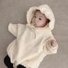 2023 Nuevo Pelele Sudadera con Capucha para Bebés Niños y Niñas, Estilo Coreano Moderno Traje Triangular para Gatear Venta al por Mayor con Forro Polar