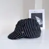 Chapéu de Equitação Listrado Fashion Retrô Japonês para Mulheres, Novo Boné Newsboy Versátil Britânico de Outono, Boné Moderno que Afina o Rosto