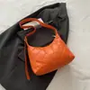 Coleção Outono 2026: Bolsa Transversal com Corrente em Padrão Diamante, Bolsa de Ombro, Bolsa de Mão, Bolsa Baguete, Bolsa de Nicho Feminina