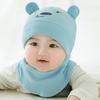 Venta al por mayor otoño nuevo gorro de bebé niño gorro para dormir de bebé traje de toalla para saliva de dibujos animados lazo de dos piezas 5730