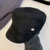 Sombrero de copa plana de gamuza de alta gama estilo japonés para equitación para mujer, sombrero de caballero estilo británico vintage para otoño e invierno, gorra de repartidor de periódicos a la moda